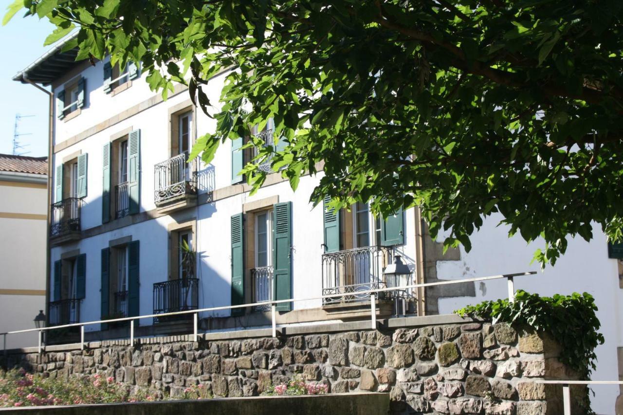 Eguzkilorea Hondarribia Bagian luar foto
